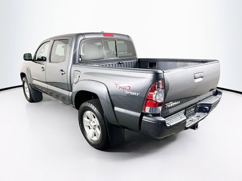 Used 2010 Toyota Tacoma PreRunner RWD image 5