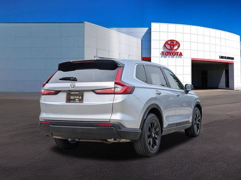 Used 2025 Honda CR-V EX-L image 10