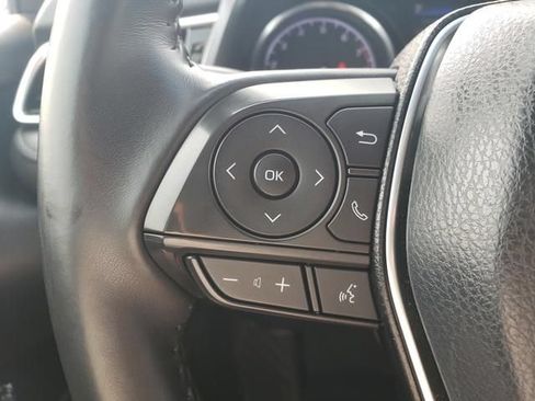 Used 2018 Toyota Camry SE FWD image 23