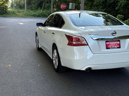 Used 2013 Nissan Altima 2.5 SV FWD image 8