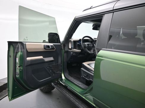 Certified 2022 Ford Bronco Wildtrak AWD/4WD image 9