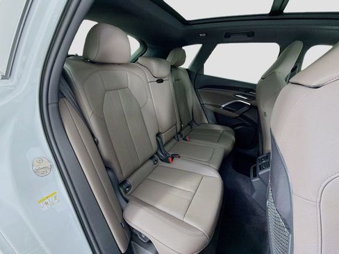 Used 2025 Audi Q5 Premium Plus w/ Premium Plus image 29