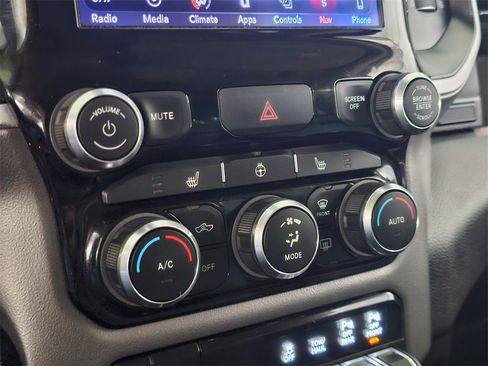 Used 2019 RAM 1500 Big Horn image 29