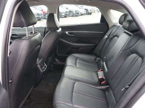 Certified 2022 Hyundai Sonata Limited w/ Cargo Package image 19