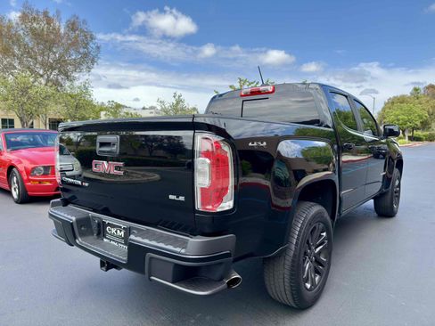 Used 2018 GMC Canyon SLE w/ Nightfall Edition AWD/4WD image 10