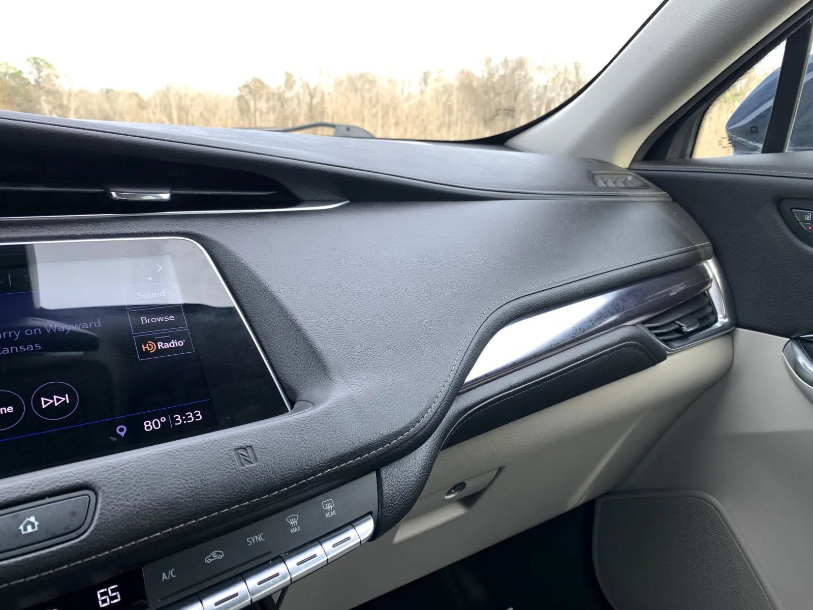 Used 2019 Cadillac XT4 Luxury FWD image 18