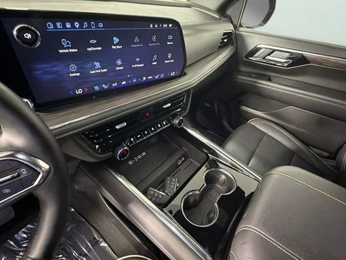 Certified 2025 Chevrolet Tahoe Premier RWD image 19
