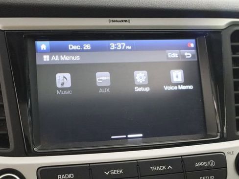 Used 2022 Hyundai Accent Limited image 32