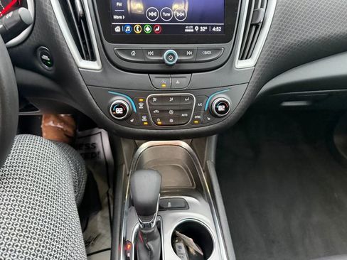 Used 2023 Chevrolet Malibu LT image 18