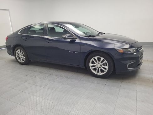 Used 2017 Chevrolet Malibu LT FWD image 11