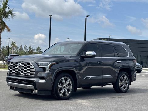 Used 2026 Toyota Sequoia Capstone AWD/4WD image 7