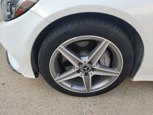 Used 2017 Mercedes-Benz C 300 4MATIC Sedan image 16