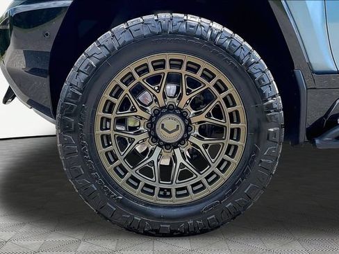 Used 2024 GMC Hummer EV 3X w/ Omega Edition AWD/4WD image 22