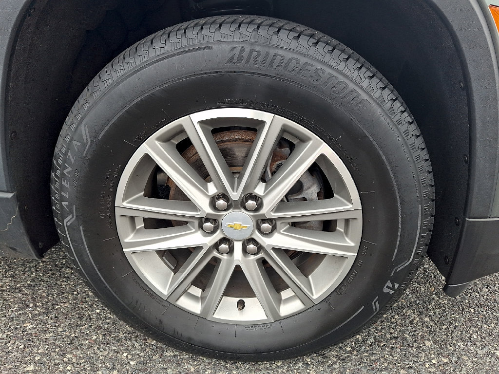 Used 2023 Chevrolet Traverse LT w/ LPO, Floor Liner Package AWD/4WD image 11