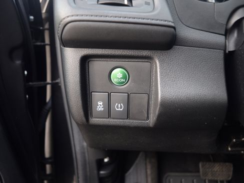 Used 2018 Honda HR-V EX image 7