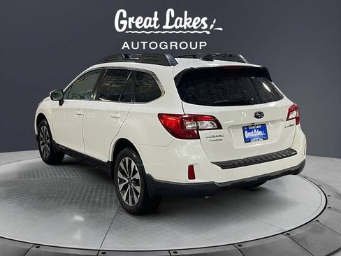 Used 2016 Subaru Outback 2.5i Limited AWD/4WD image 3