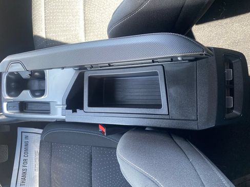 Used 2025 Chevrolet Equinox EV LT w/ Comfort Package AWD/4WD image 21