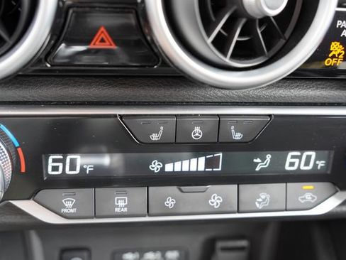 Used 2025 Nissan Sentra SV w/ All-Weather Package FWD image 6
