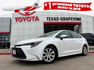Used 2025 Toyota Corolla LE video 1