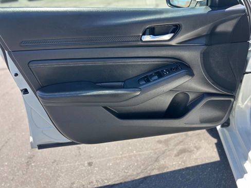 Used 2020 Nissan Altima 2.5 S FWD image 8