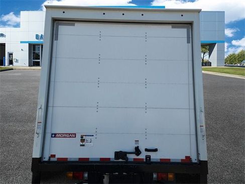 Used 2024 Isuzu NPR image 4