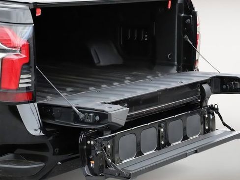 Used 2024 Chevrolet Silverado EV RST image 18