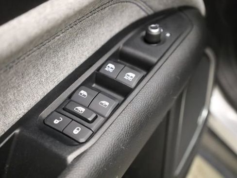 Used 2022 Jeep Compass Latitude w/ Sun and Sound Group FWD image 15