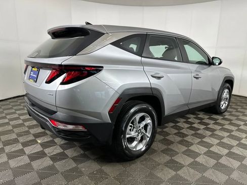 Certified 2024 Hyundai Tucson SE image 3
