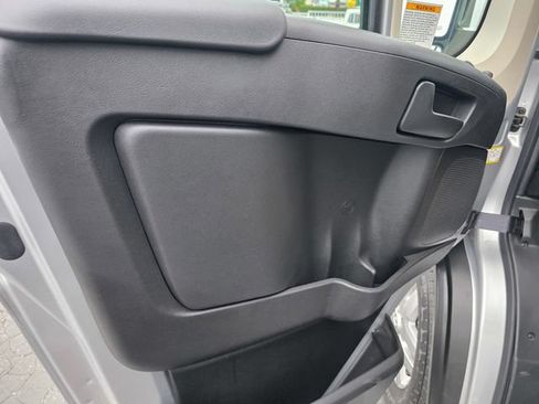 Used 2021 RAM ProMaster 3500 w/ Convenience Group FWD image 10