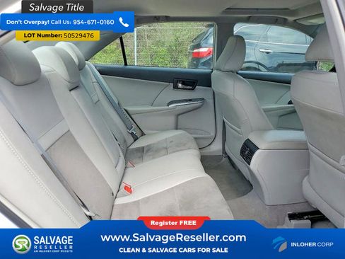 Used 2012 Toyota Camry XLE w/ Leather Pkg image 13
