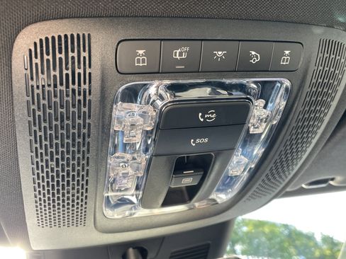Certified 2025 Mercedes-Benz GLA 250 image 37