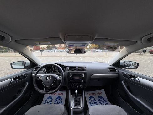 Used 2017 Volkswagen Jetta S image 21