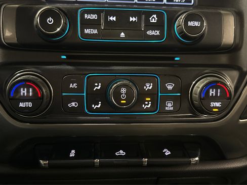 Used 2018 Chevrolet Silverado 1500 LT w/ Redline Edition image 31