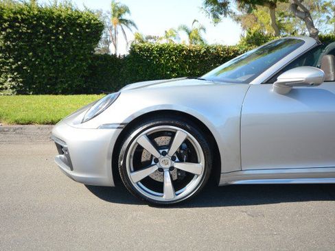 Used 2021 Porsche 911 AWD/4WD image 3