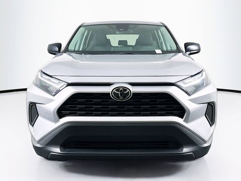 Used 2024 Toyota RAV4 LE image 2