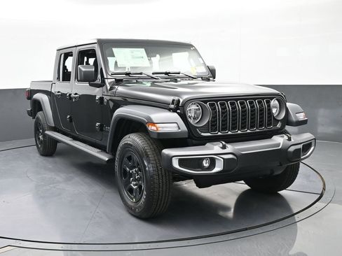 New 2026 Jeep Gladiator Sport image 9