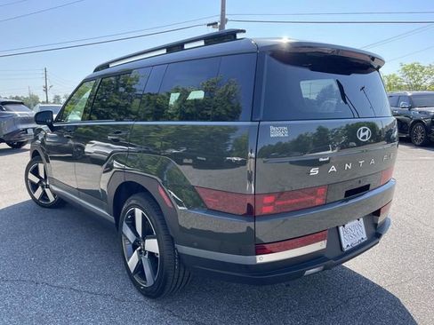 Used 2024 Hyundai Santa Fe Limited FWD image 5