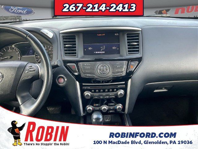 Used 2020 Nissan Pathfinder SV FWD image 11