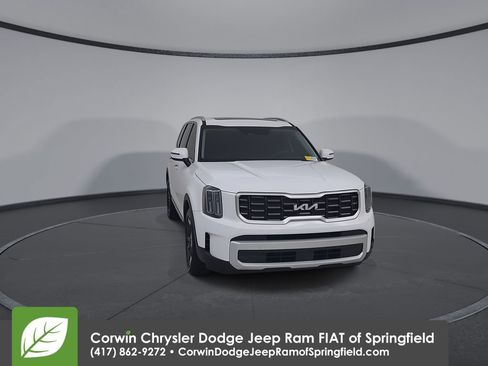 Used 2025 Kia Telluride S AWD/4WD image 4