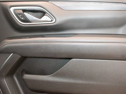 Used 2021 GMC Yukon XL SLT w/ SLT Luxury Plus Package RWD image 11