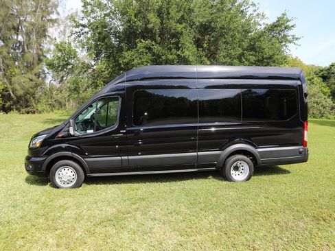 Used 2026 Ford Transit 350 XLT w/ Livery Package RWD image 3
