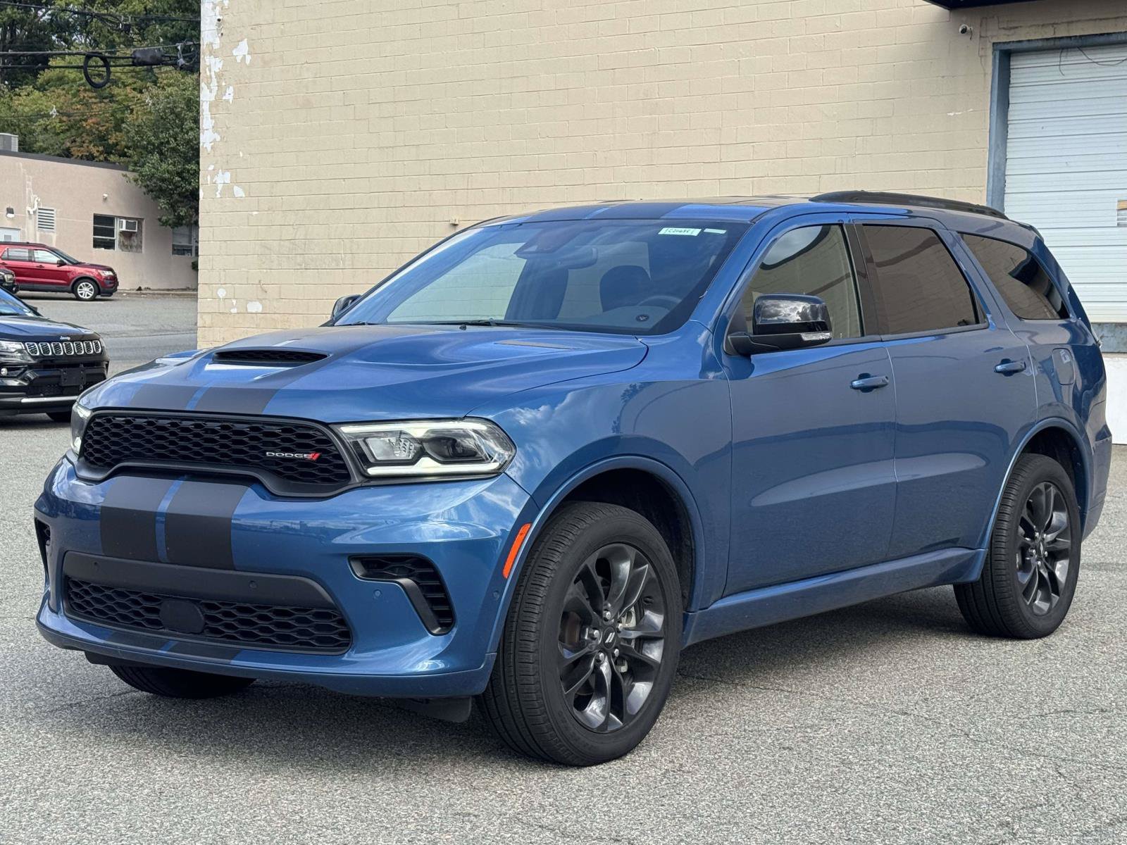 Used 2025 Dodge Durango GT AWD/4WD image 4