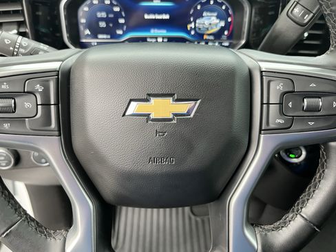 Used 2024 Chevrolet Silverado 2500 LT AWD/4WD image 23