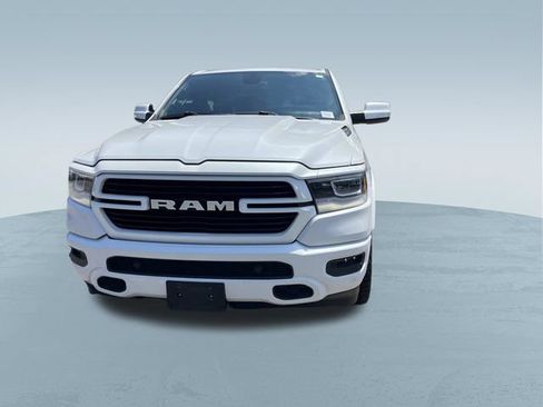 Used 2019 RAM 1500 Laramie w/ Sport Appearance Package AWD/4WD image 10