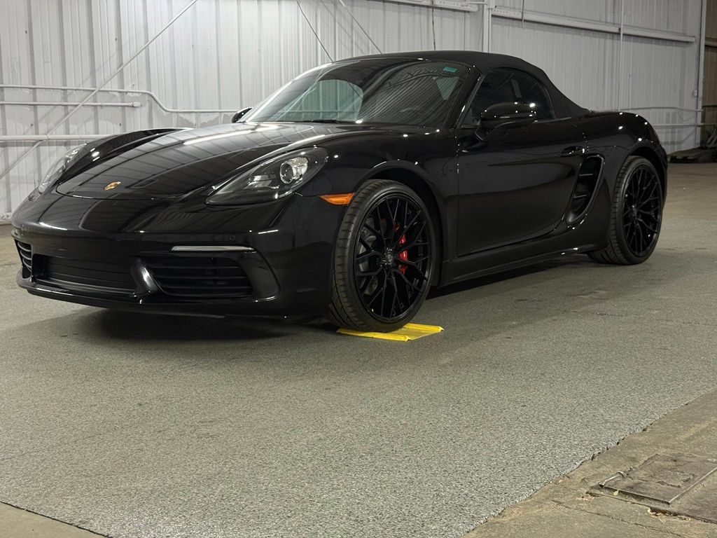Used 2018 Porsche 718 Boxster RWD image 41