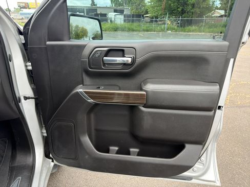 Used 2021 Chevrolet Silverado 1500 RST AWD/4WD image 13
