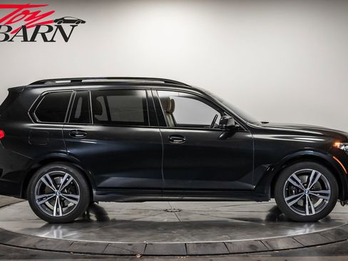 Used 2022 BMW X7 xDrive40i w/ M Sport Package image 6