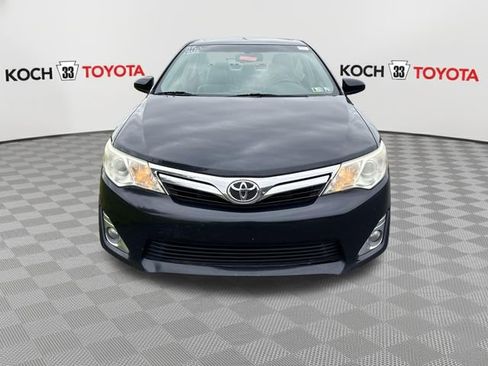 Used 2012 Toyota Camry XLE FWD image 2