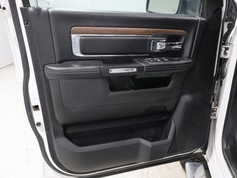 Used 2018 RAM 1500 Laramie w/ Convenience Group image 16