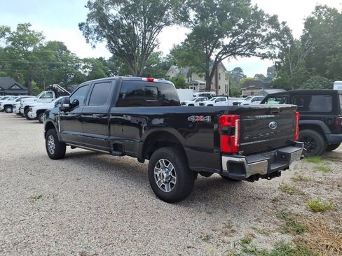 Used 2023 Ford F350 Lariat w/ Lariat Ultimate Package AWD/4WD image 5